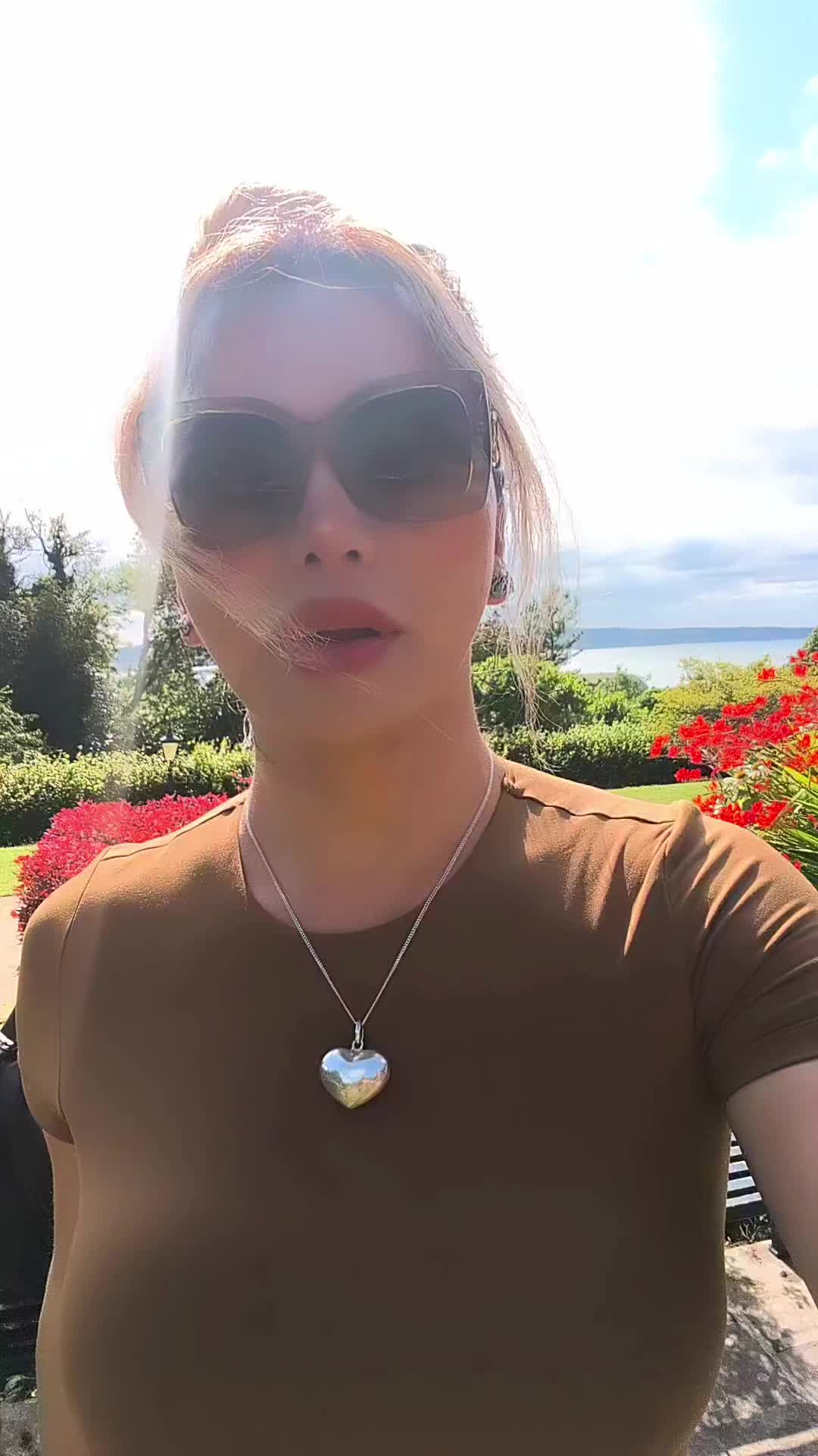 @kayrafloresoficial