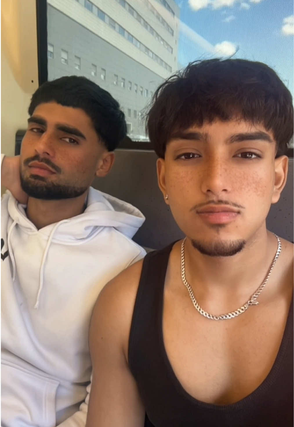 @𝒾𝓈𝒽𝒾 ☬