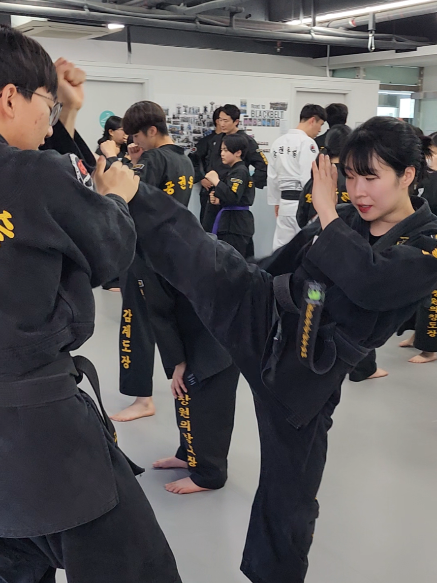 @KANG JUN (GONGKWON YUSUL)