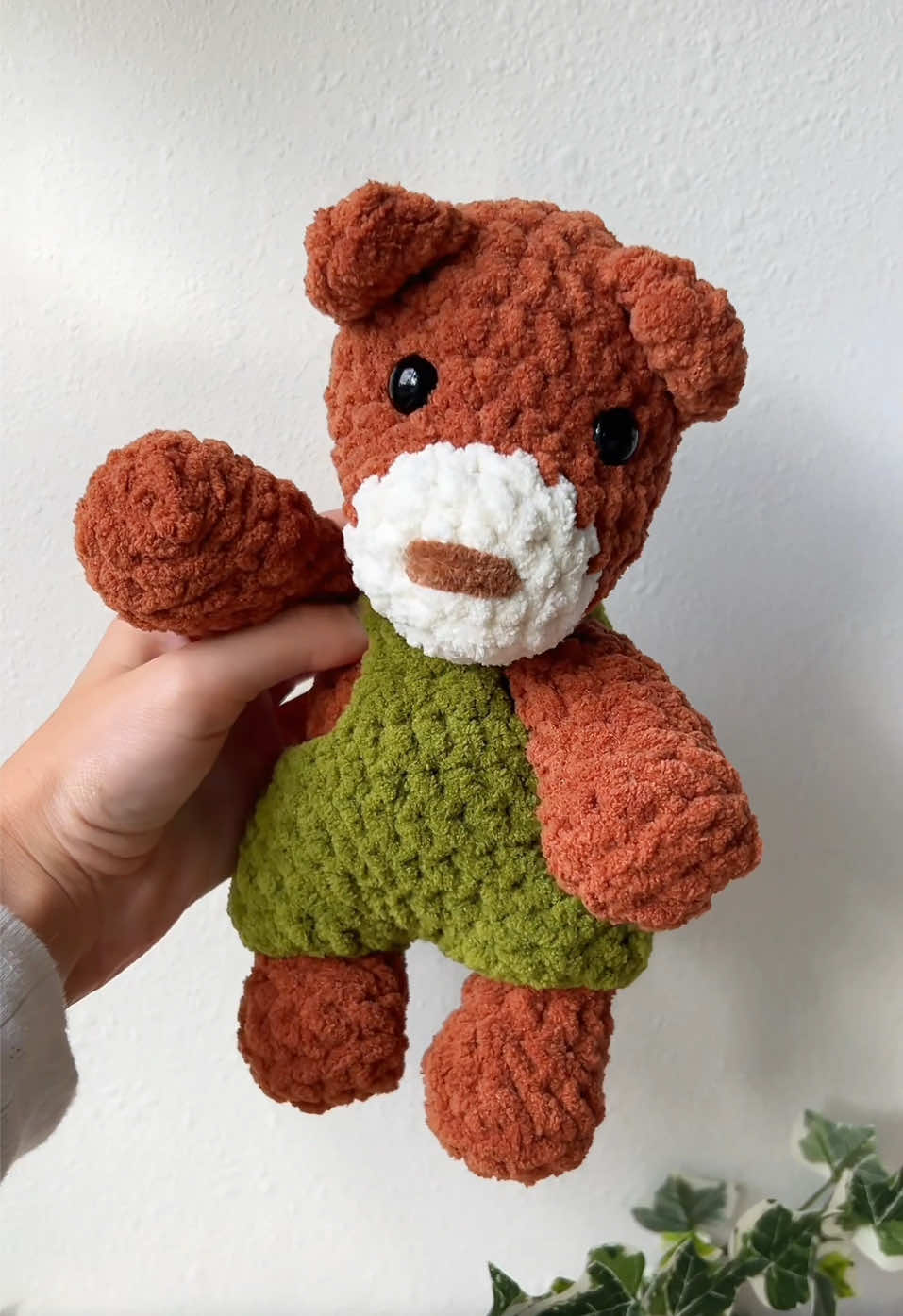 @crochetcalls