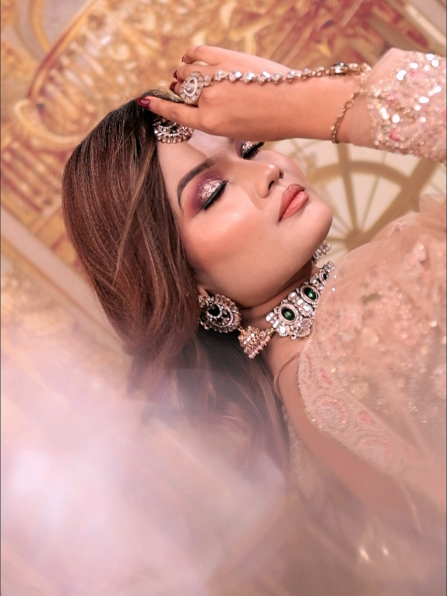 @UrbanArc Makeup artist 🎨