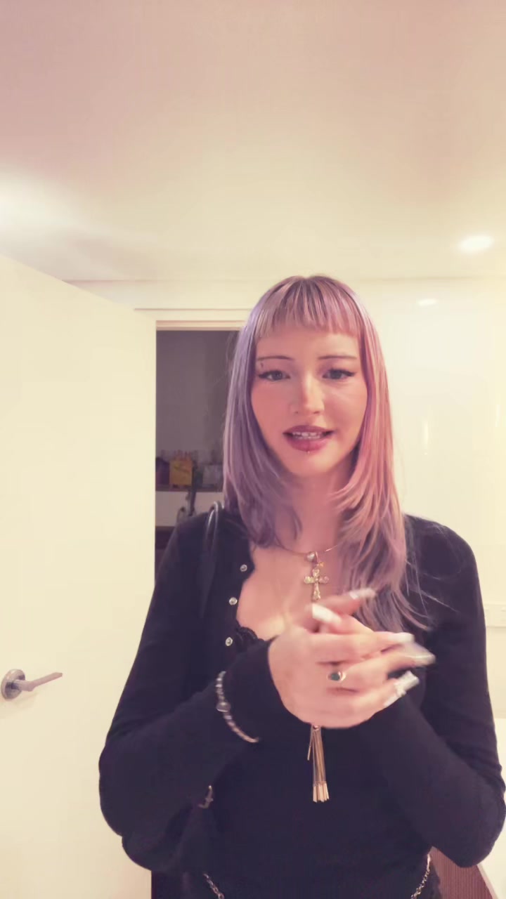 @f3rniegrowlz