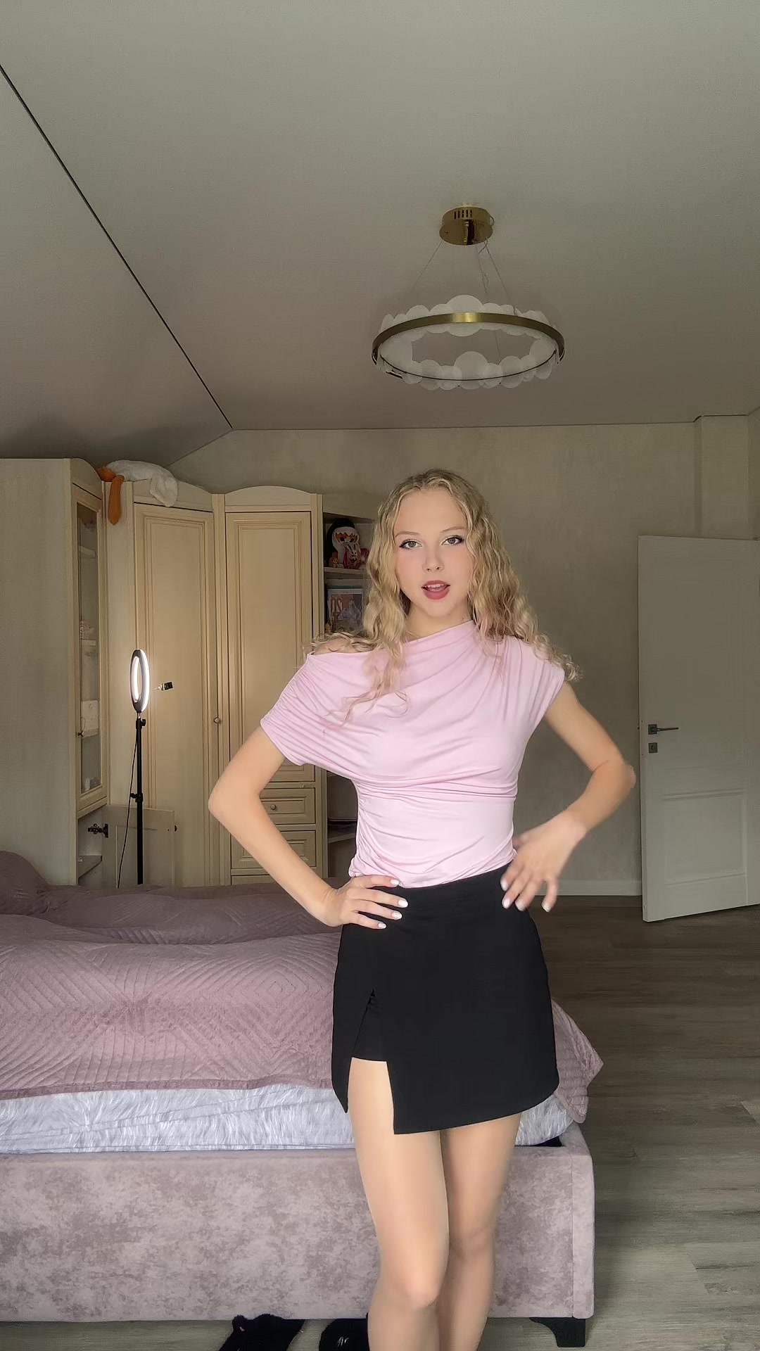 @Алинка Блондинка ྀིྀི