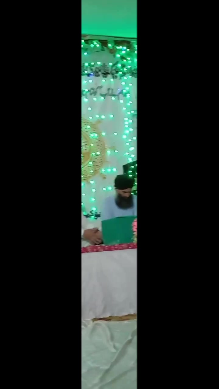 @Naziii...🥰