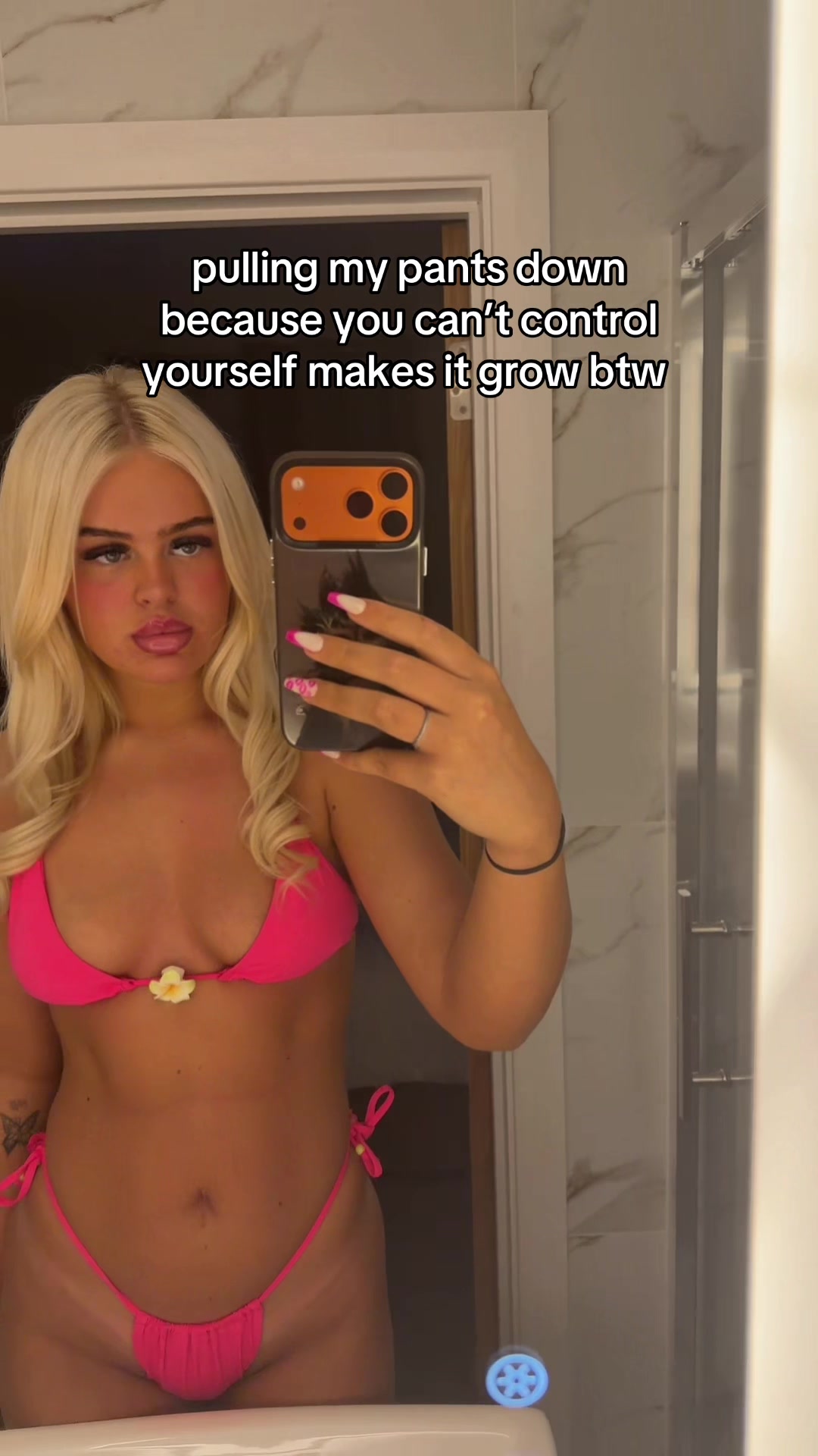 @keirajane_
