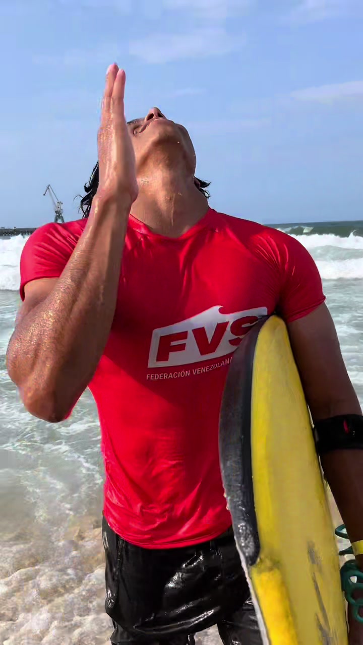 @Javier Arias🏄🏻♂️