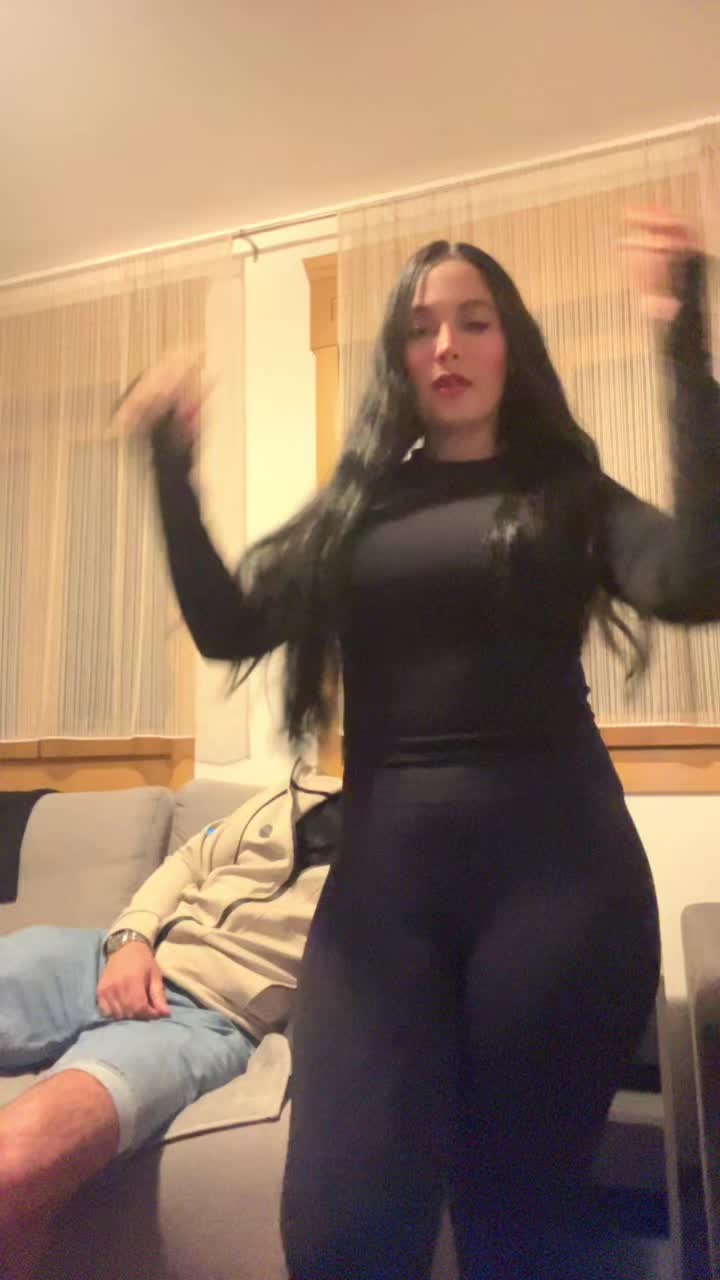 @DanielaSanguino