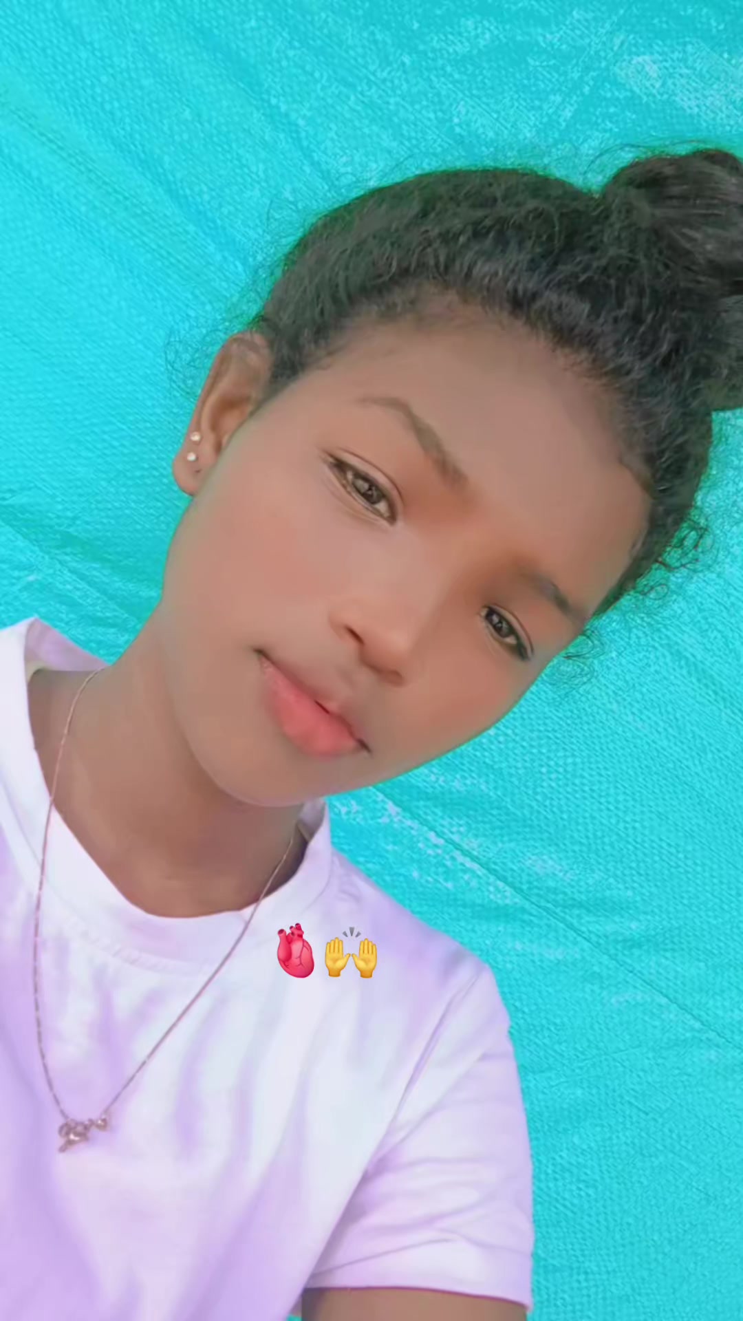 @🫦