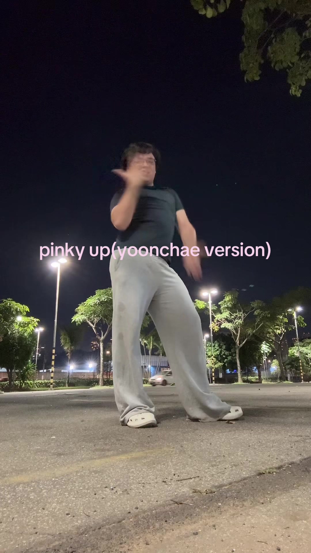 @𑣲kitty
