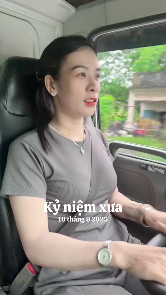 @Bàn tay nhỏ 63B3