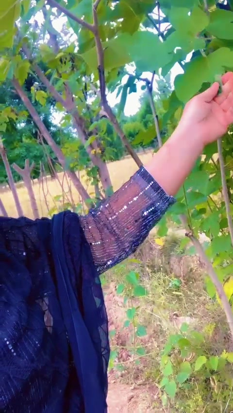 @elliyakhan7
