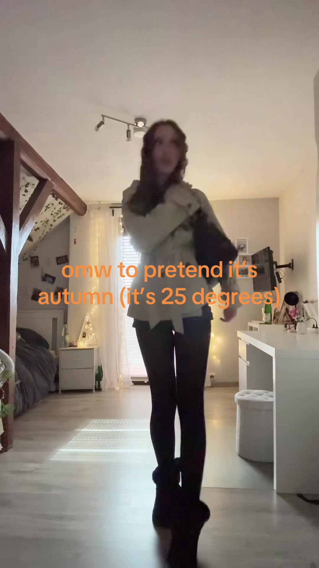 @☥