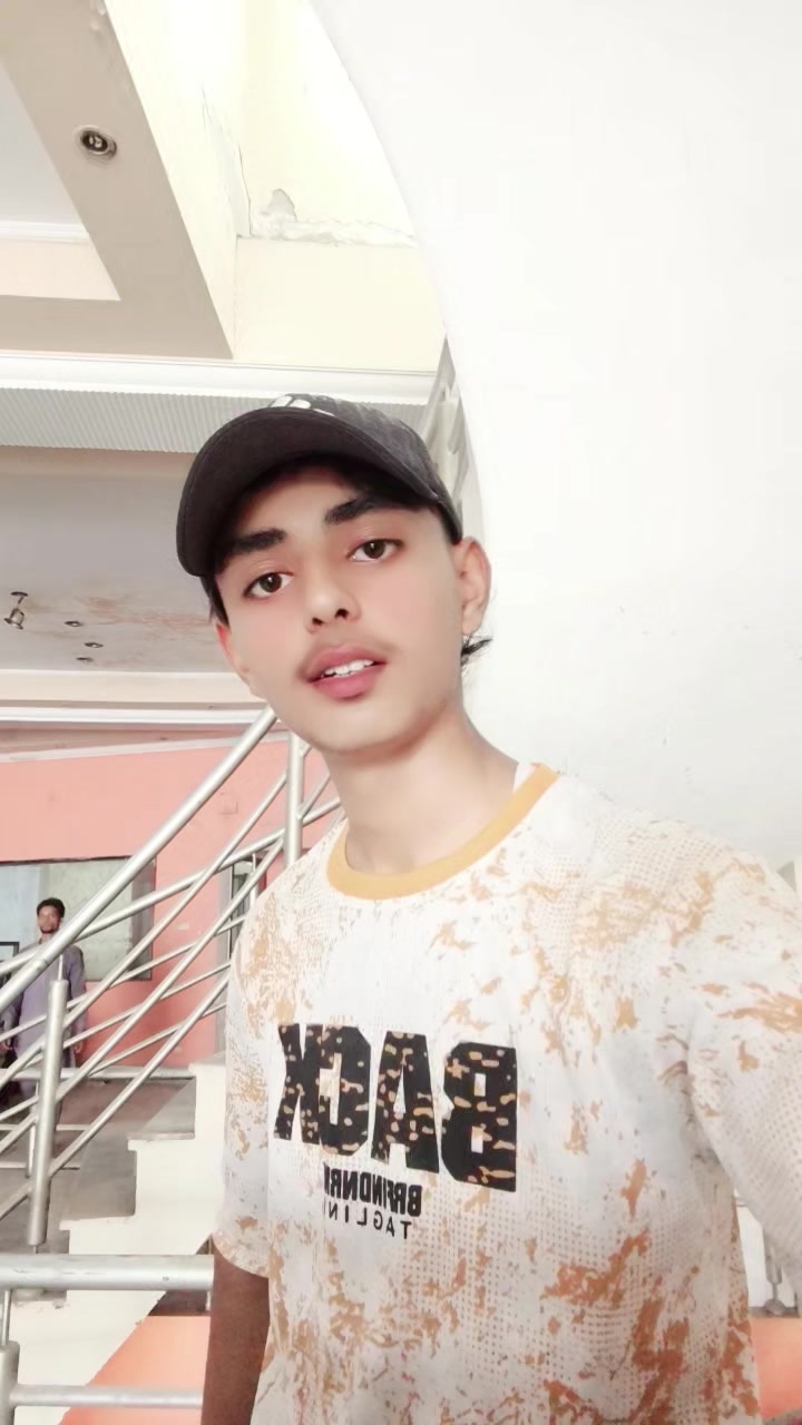 @💫AWAIS✨