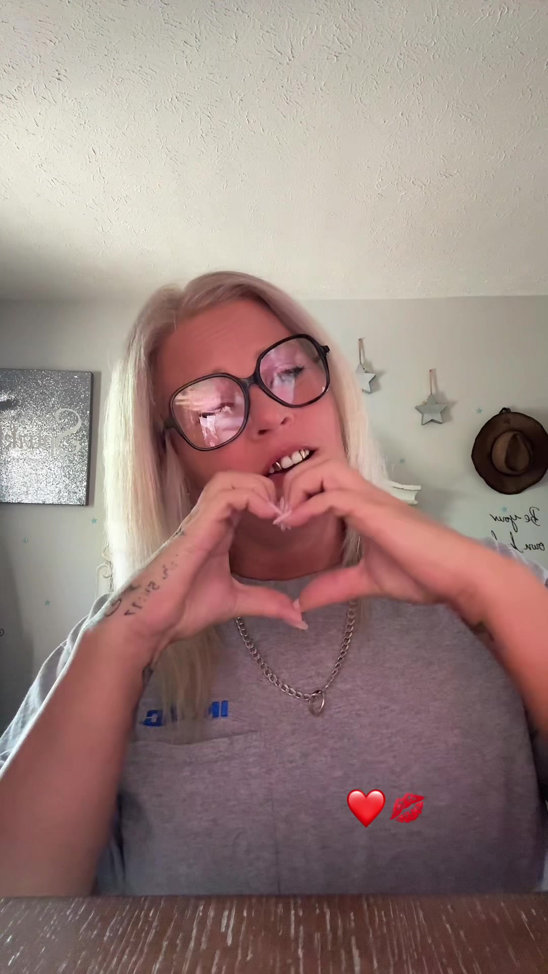 @FirsstLady