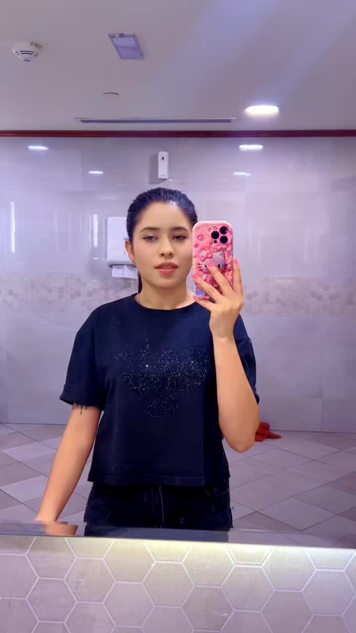 @karkeeyunisha2