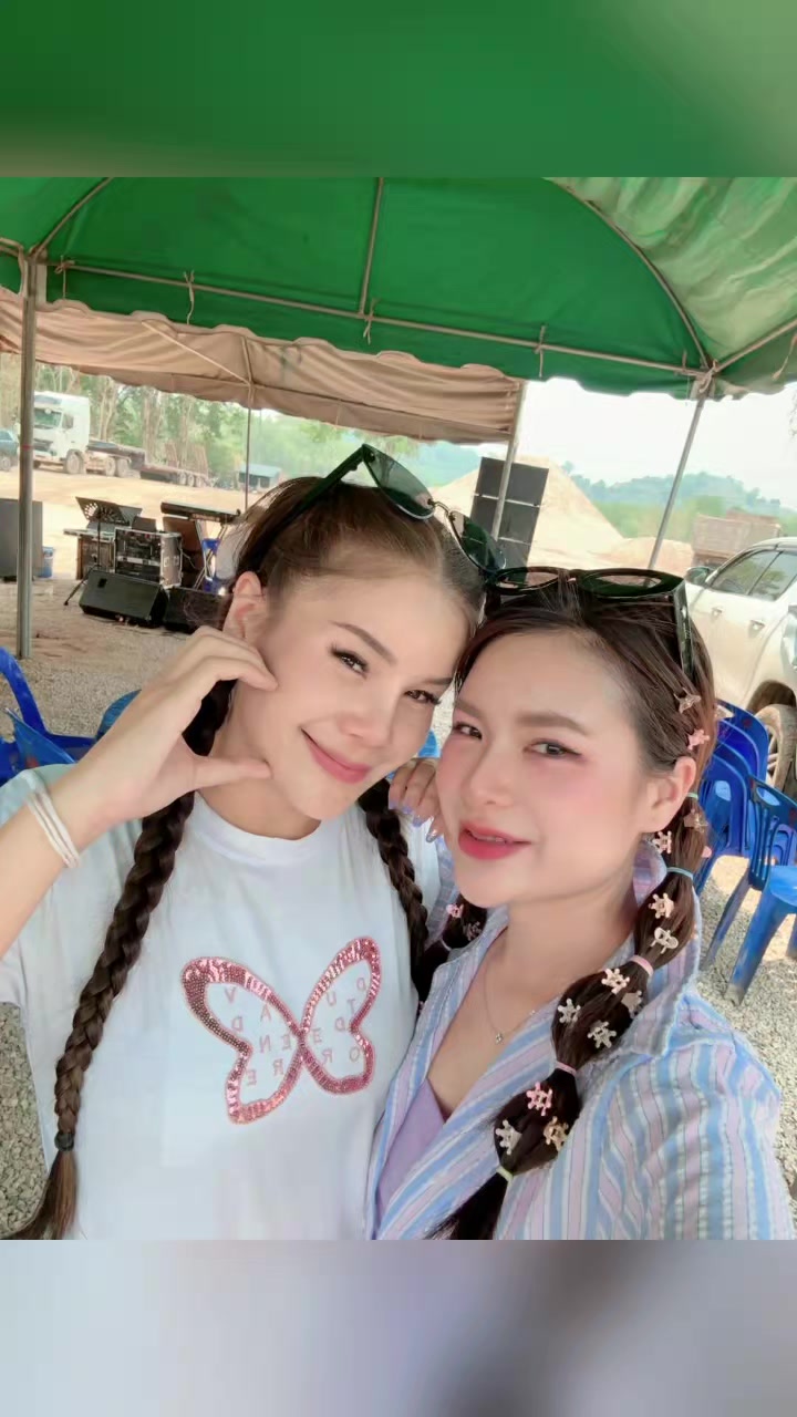 @Fon 🇱🇦