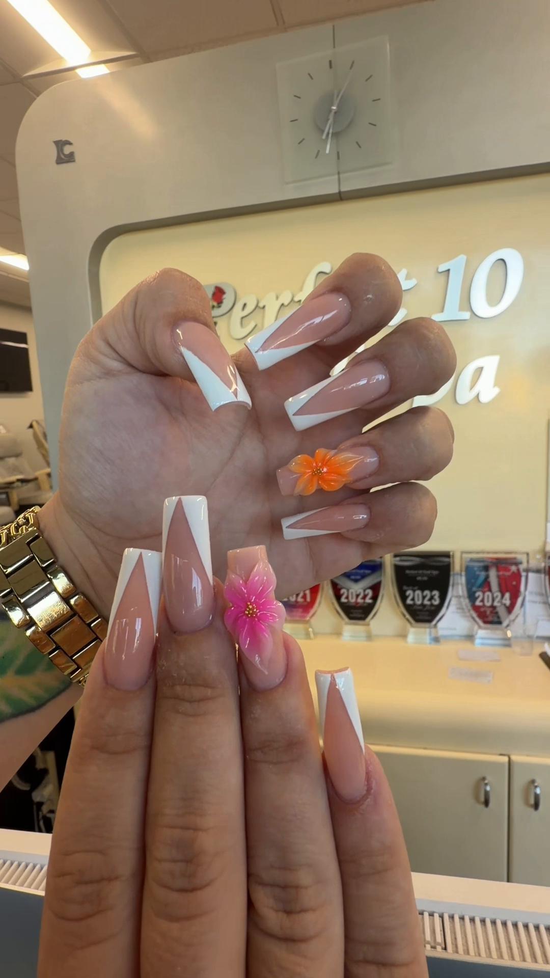 @Perfect10Nailspa