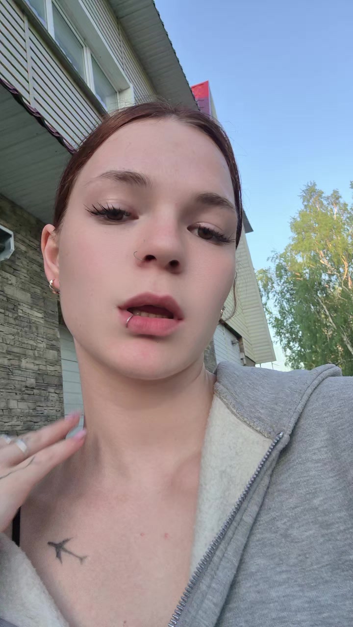 @Elisavetæ