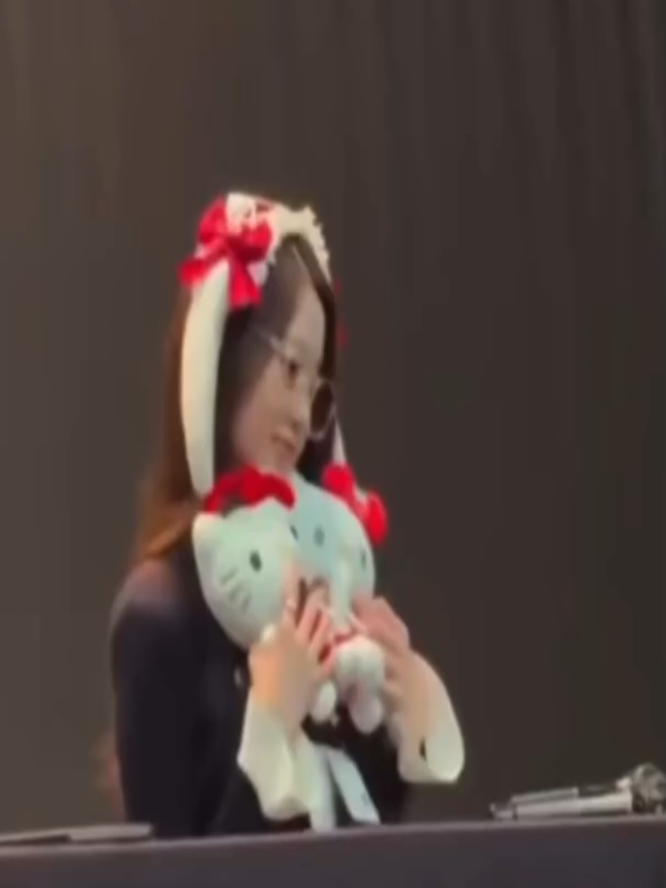 @Lỏ love wonyoung