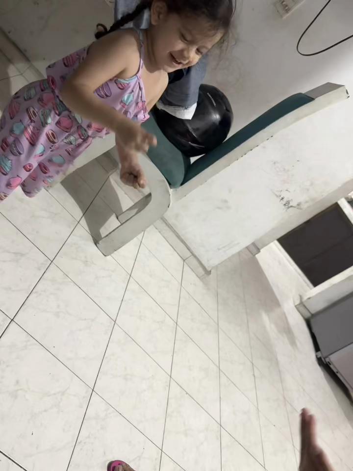 @🦦.