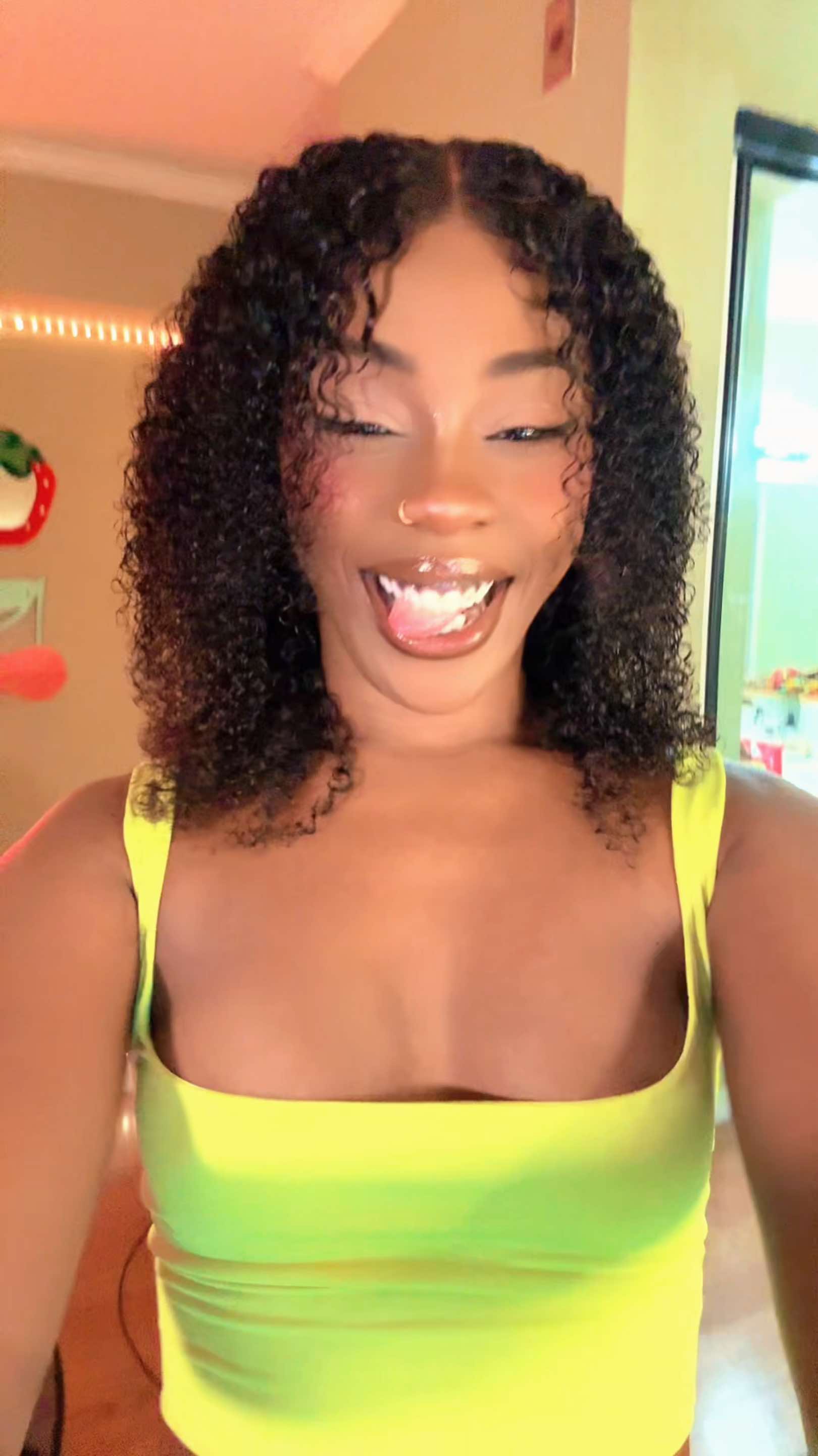 @allicattt