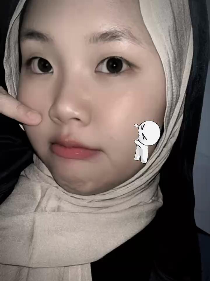 @Riyyy_✨