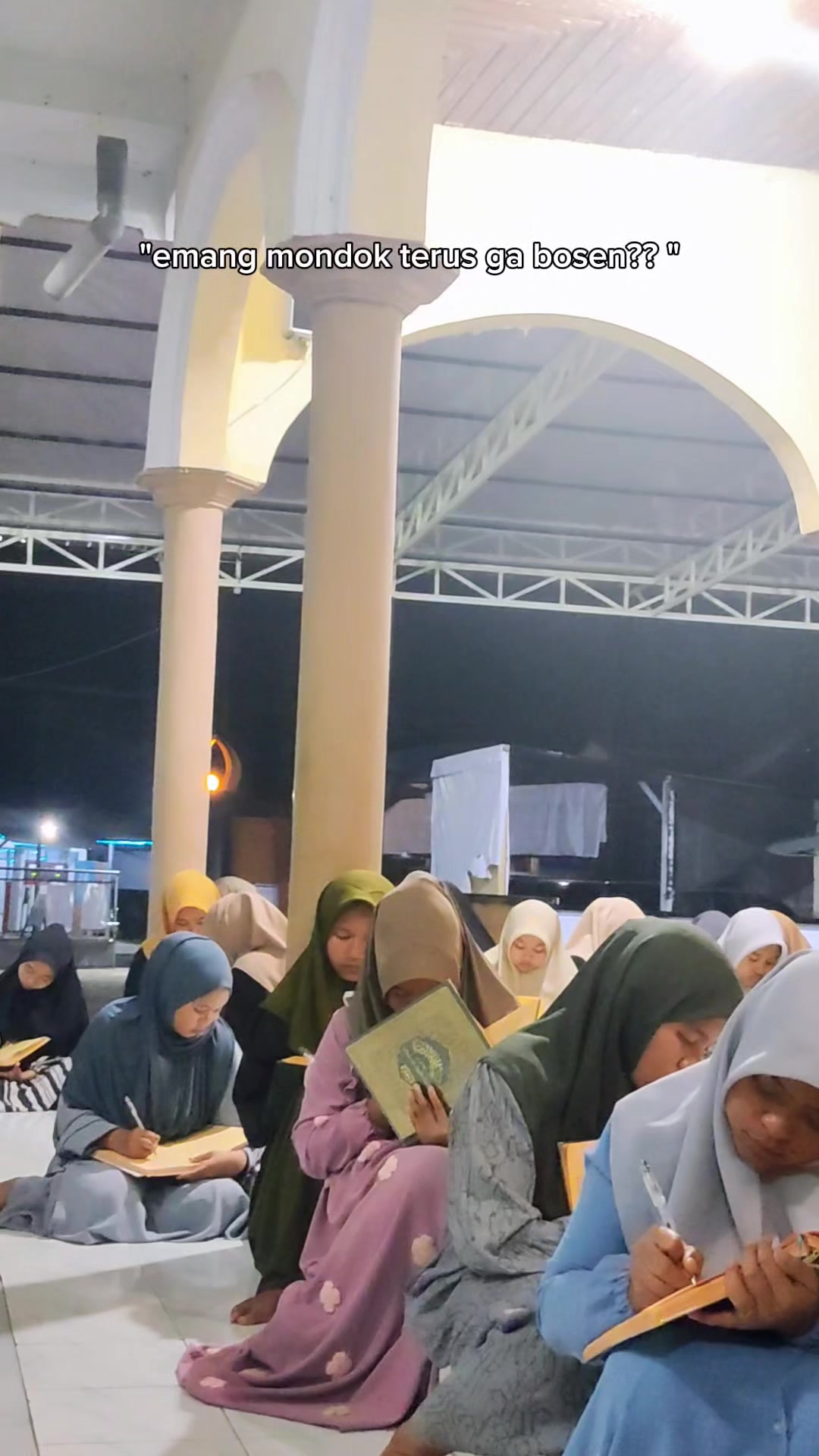 @RaudlatussalamPutri_Utara