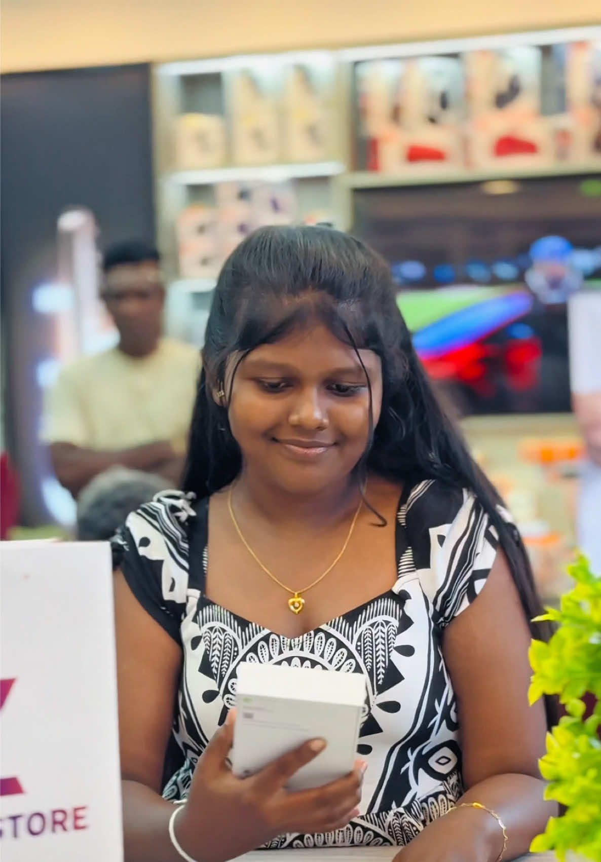 @MOBILE STORE