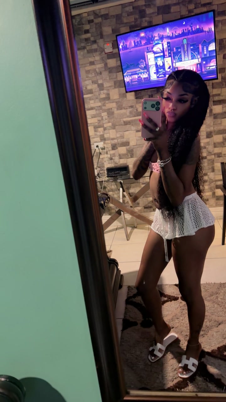 @𝐁𝐢𝐥𝐥𝐢𝐨𝐧𝐚𝐢𝐫𝐞💸🖤
