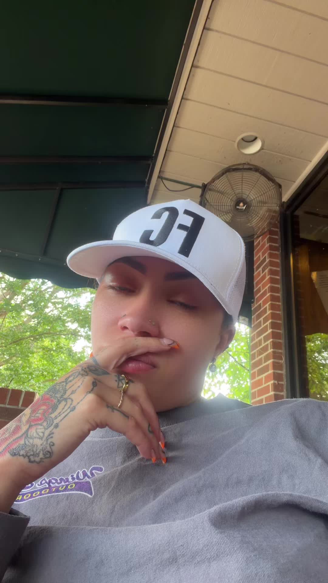 @Crayola_red92