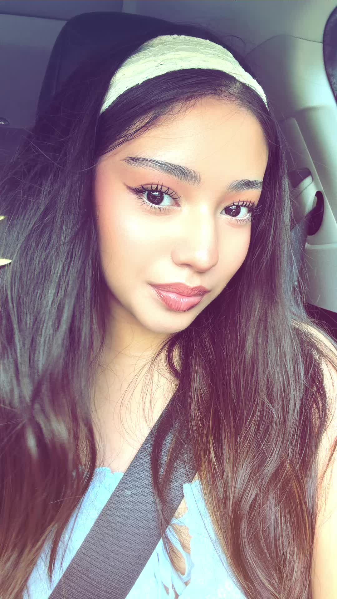 @leslye
