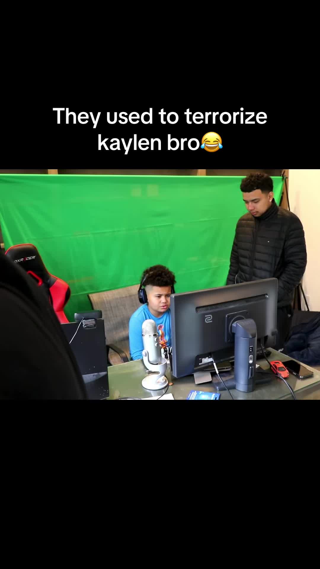@Tÿler