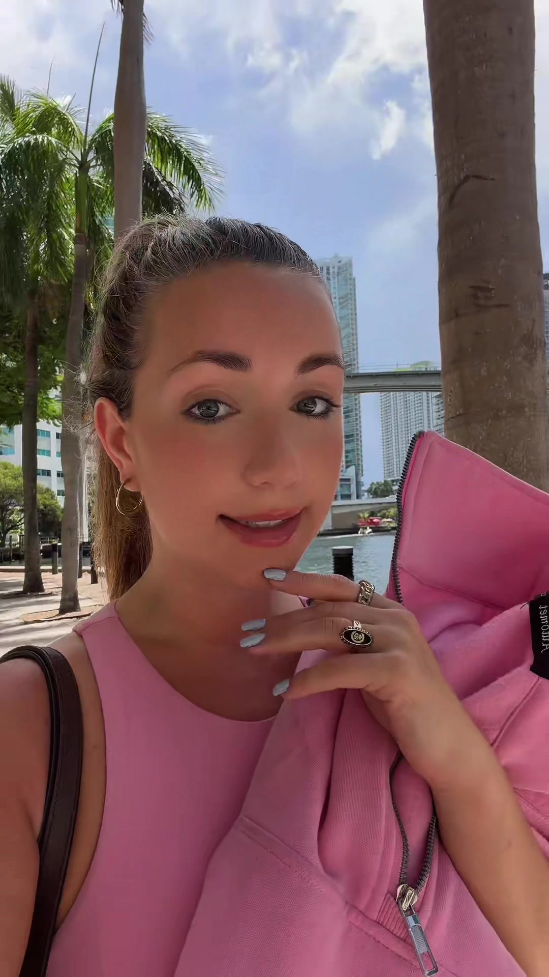 @Allie🌸🤍🛍️