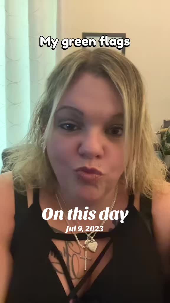 @😈😇Rebbecca🦿&hearts;️