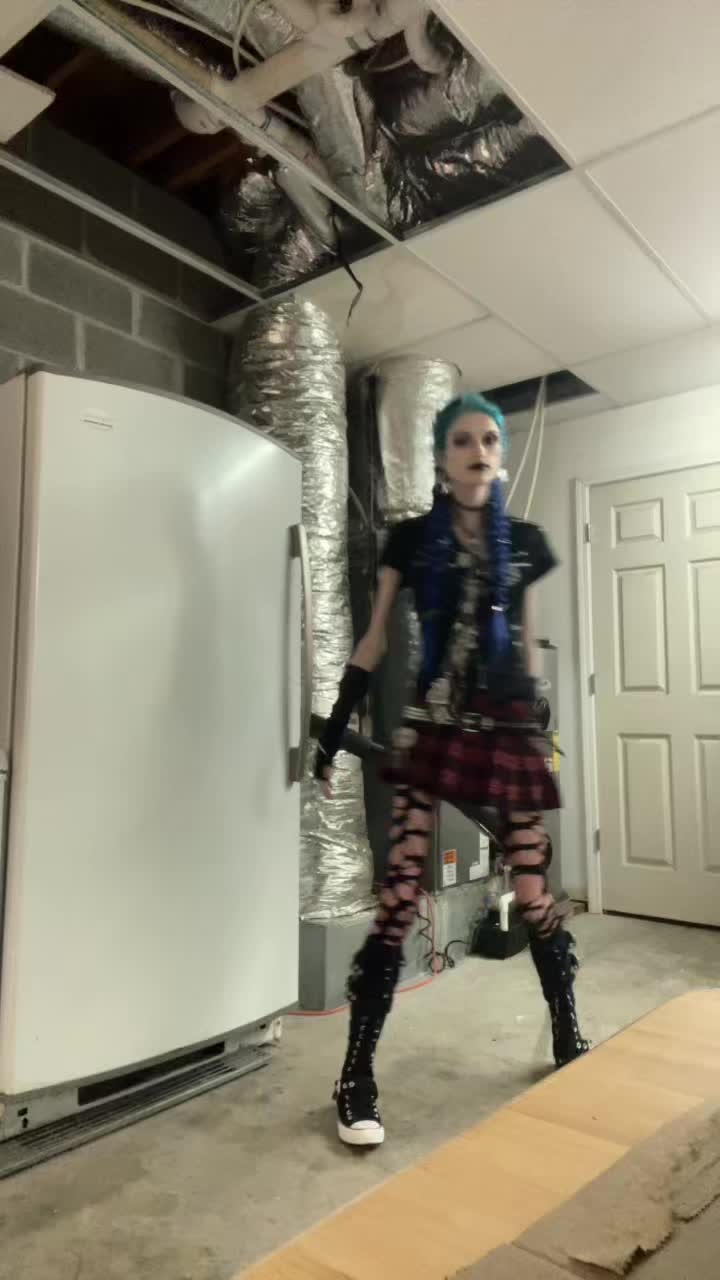 @Quirky_cosplays