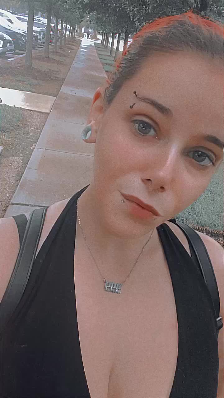 @👑KushQueen420🍃