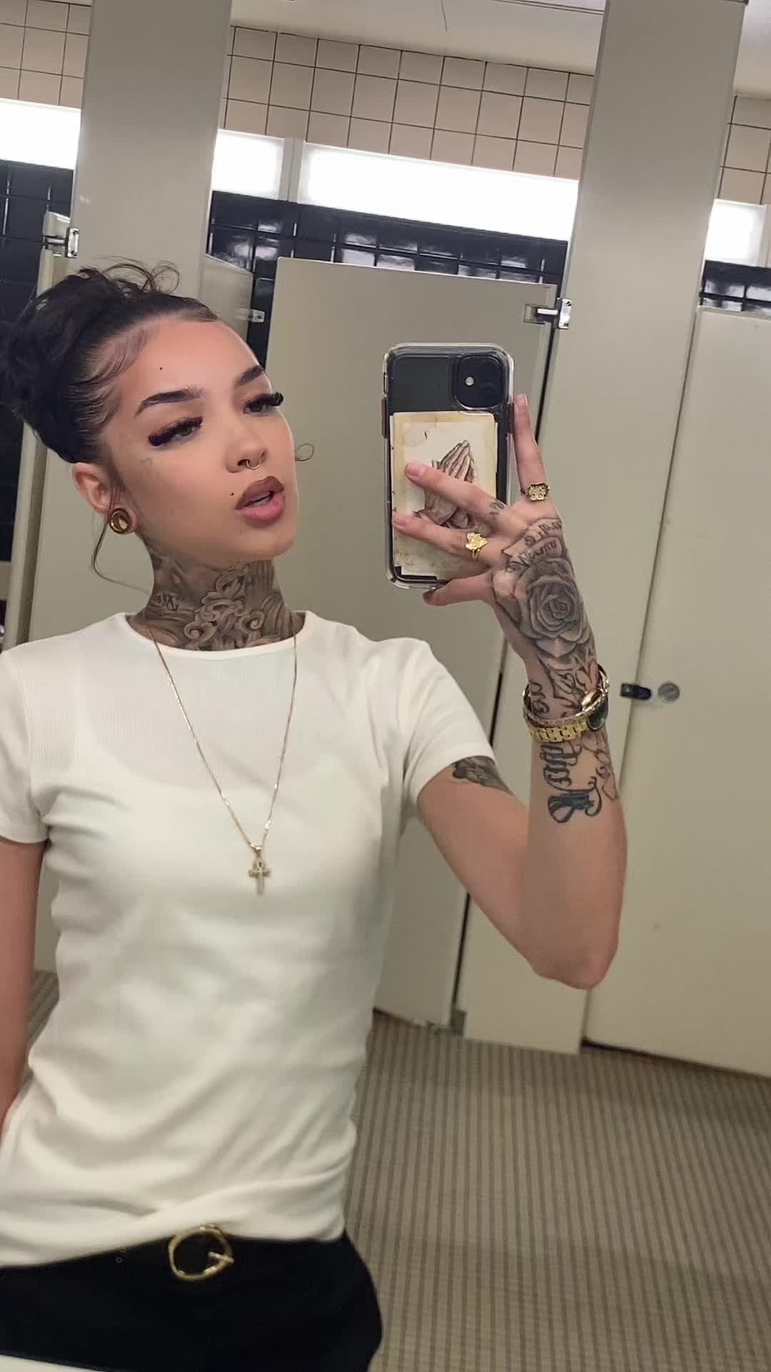 @Lili.