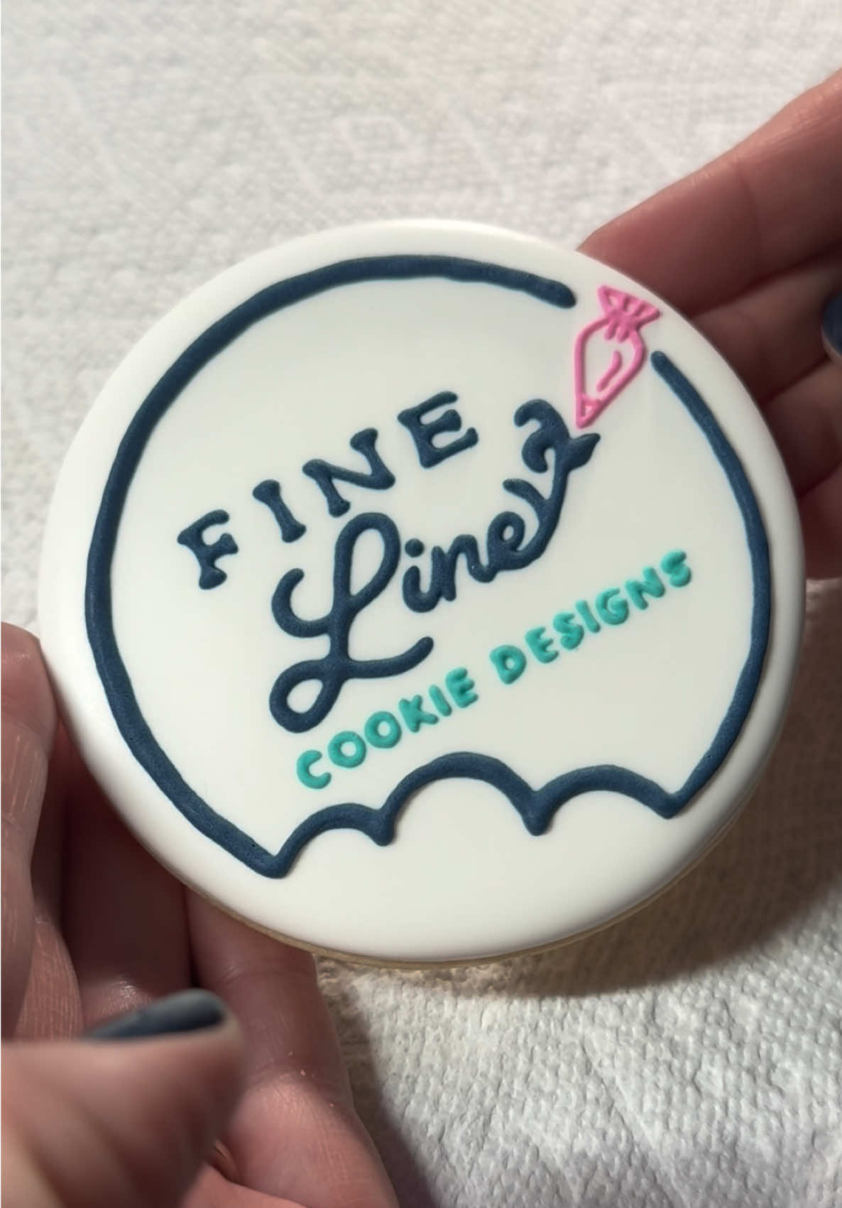 @Fine Line Cookie Designs
