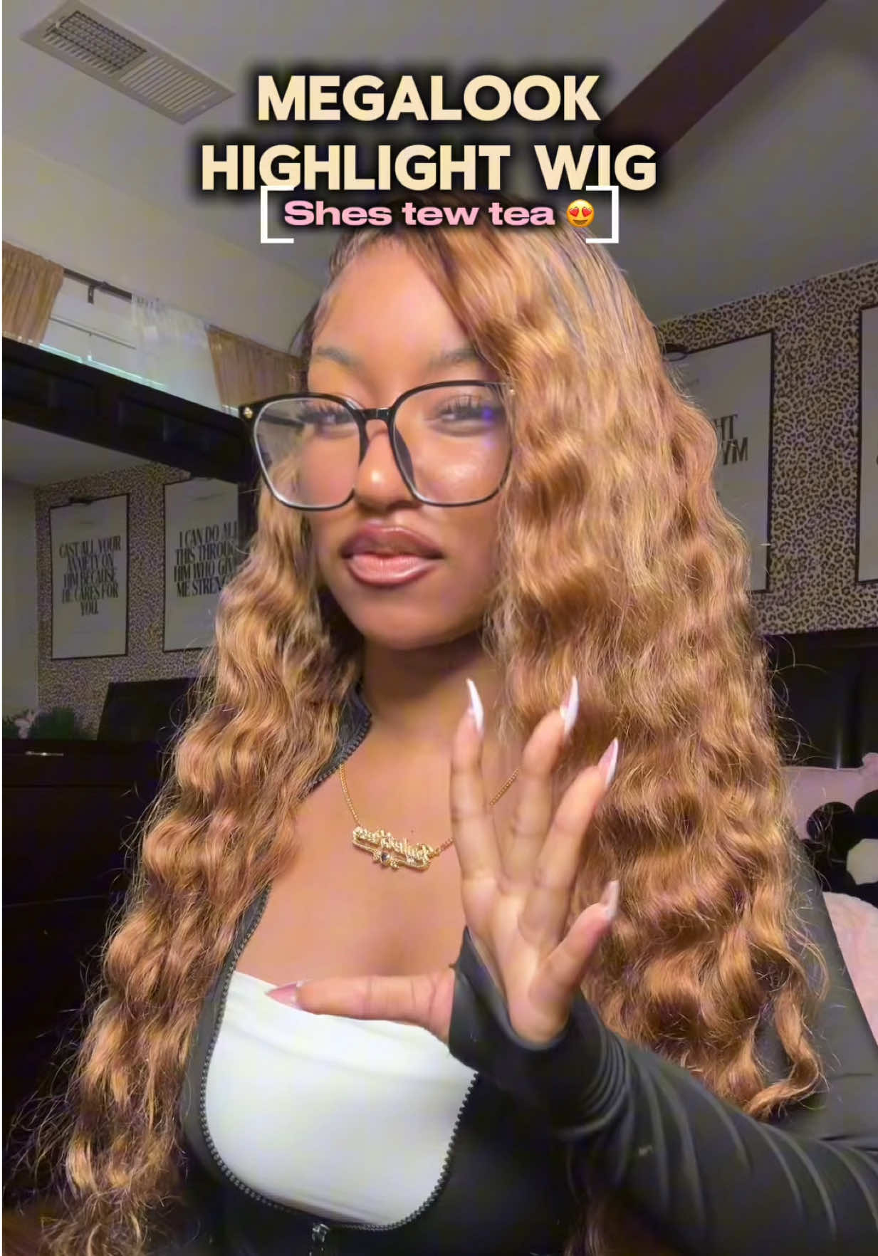@￶