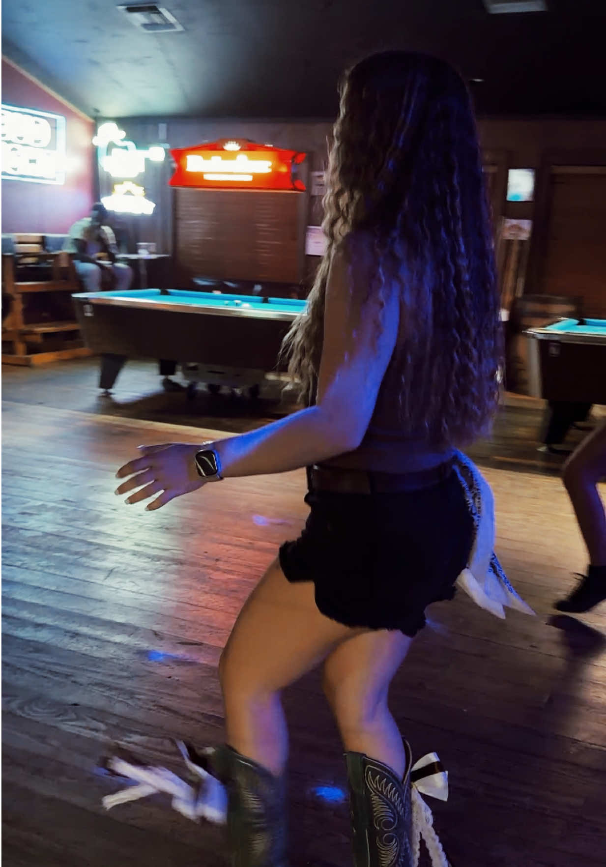 @malia