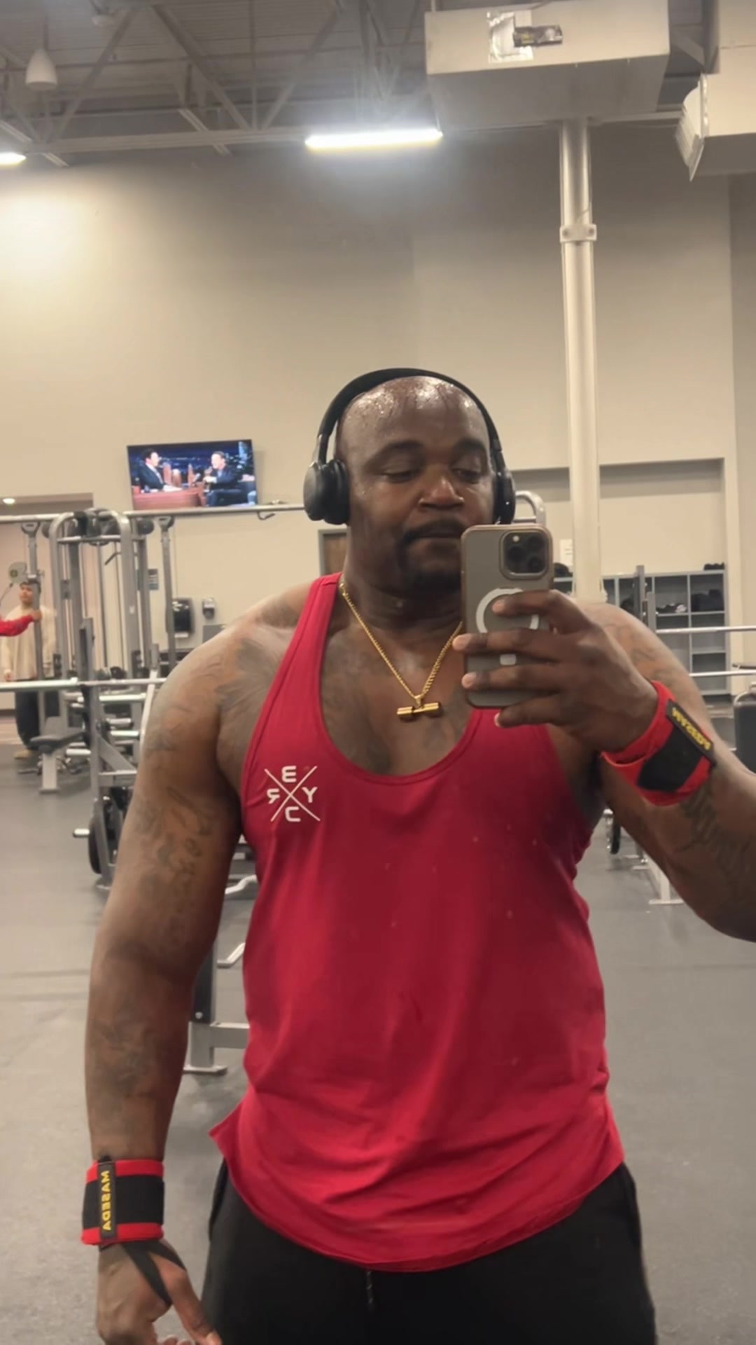 @Black_Superman_BigTL290lbs