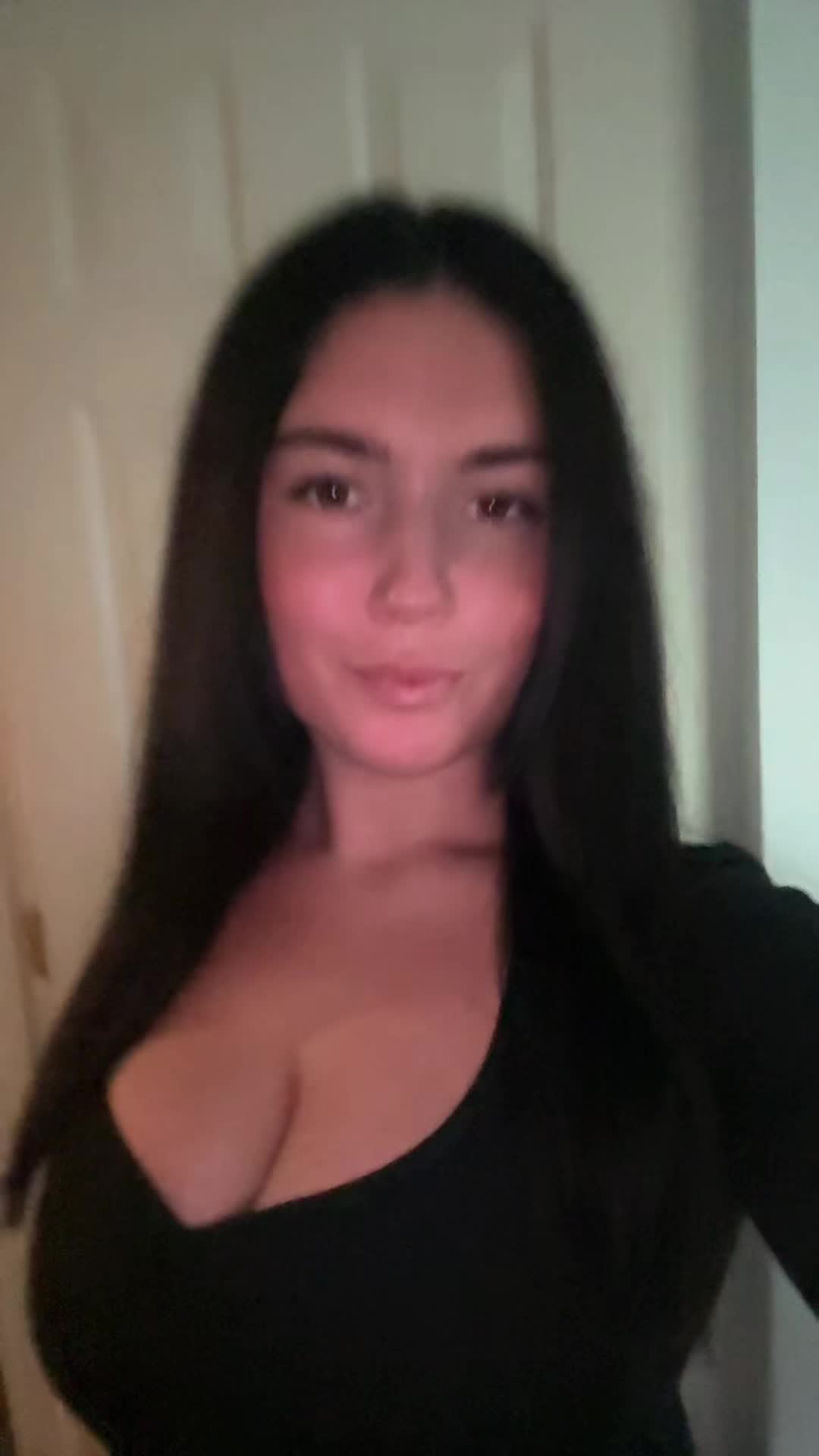 @bella