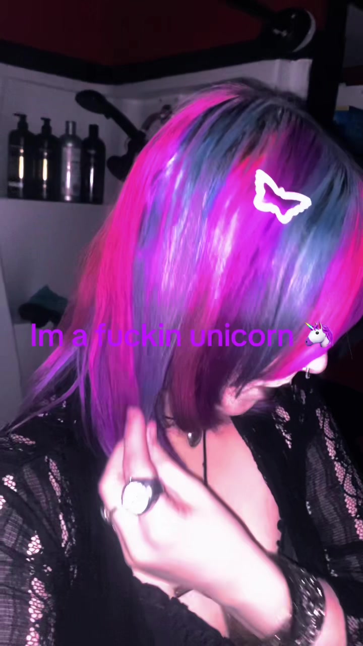 @𝘢𝘭𝘪𝘯𝘢 ☥