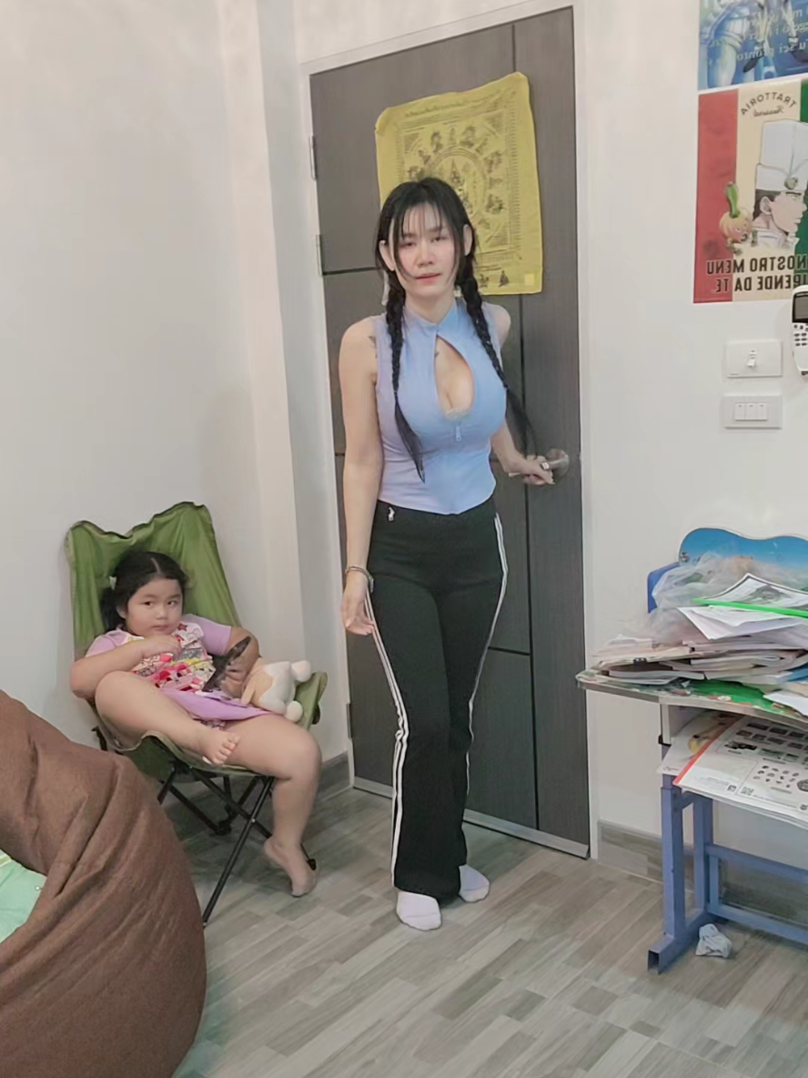 @อั้ยยน๊อค