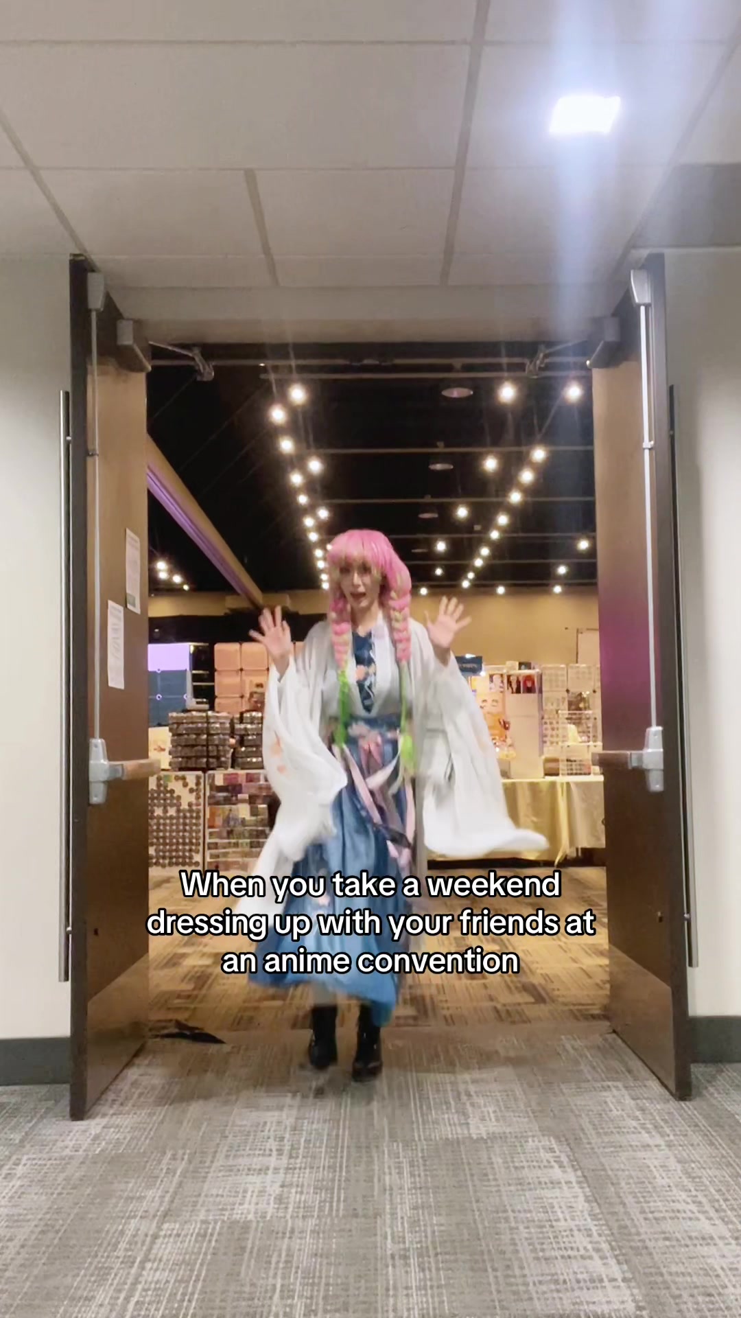 @Angel ˚✧ Cosplayer