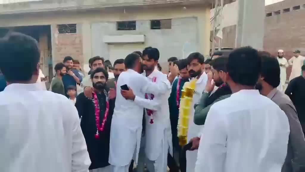 @🦅مظہر بٹ🦁ٹبہ آلہ🦅