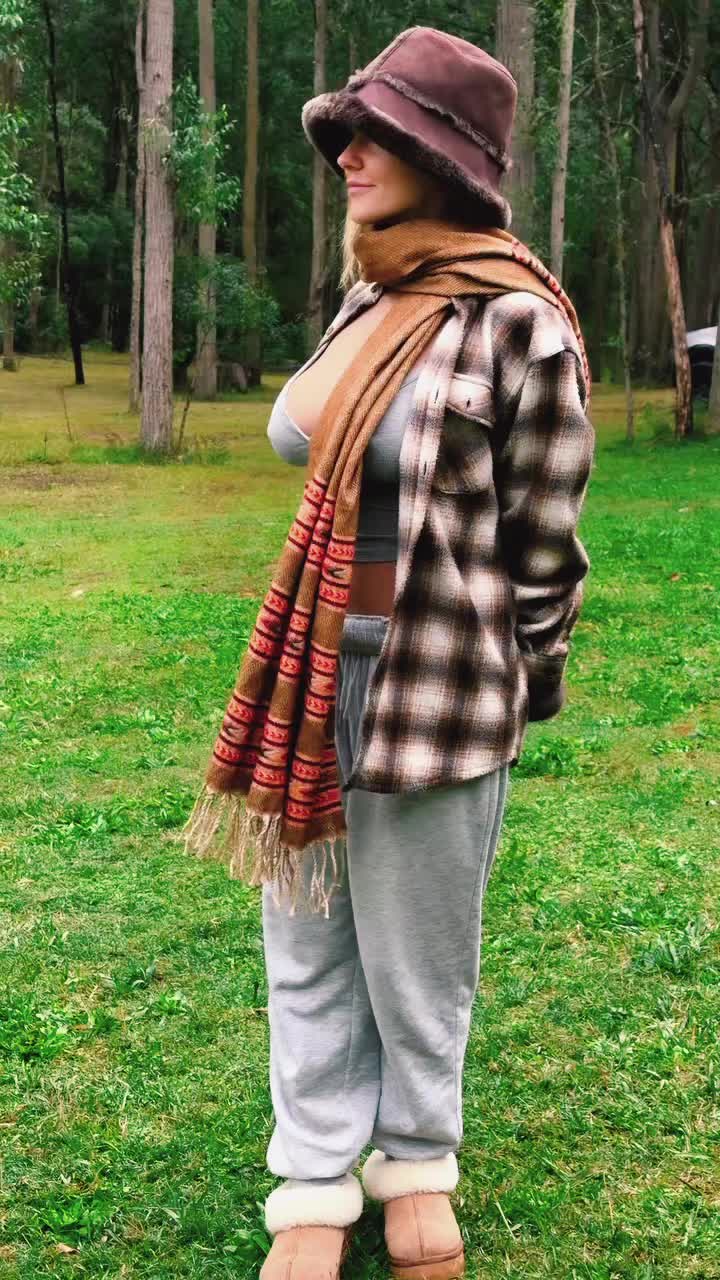 @Akari