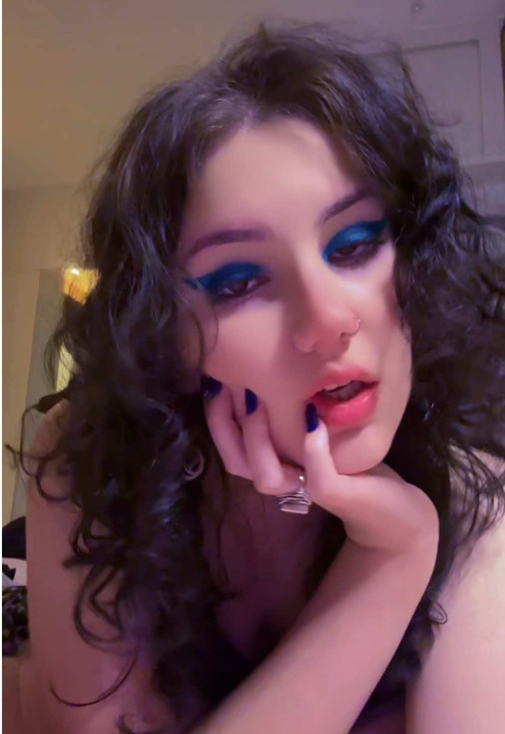 @Lofey🦇💫