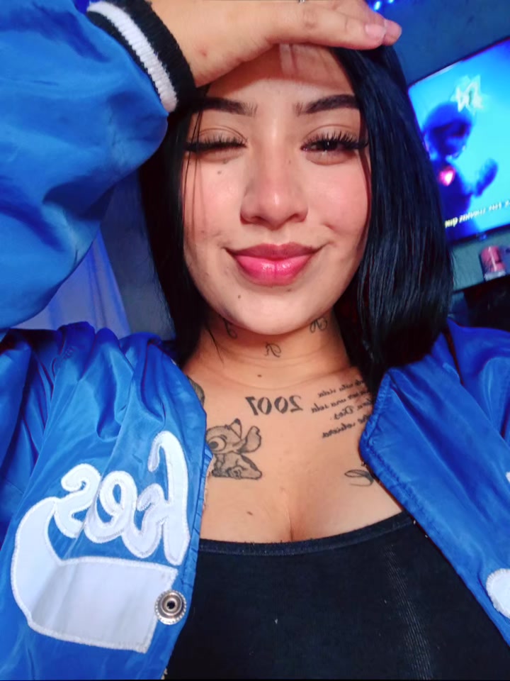 @Pamela🍓🧸
