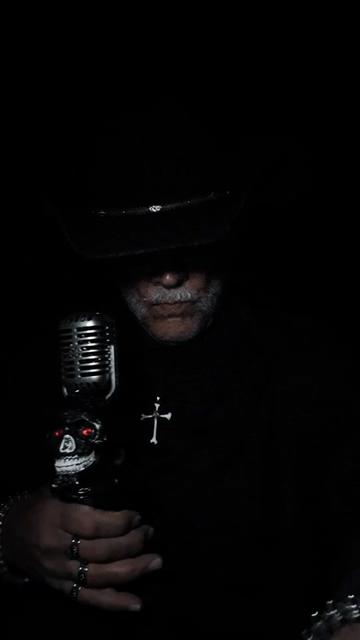 @THE MAN IN THE DARK💙🕊💀💙